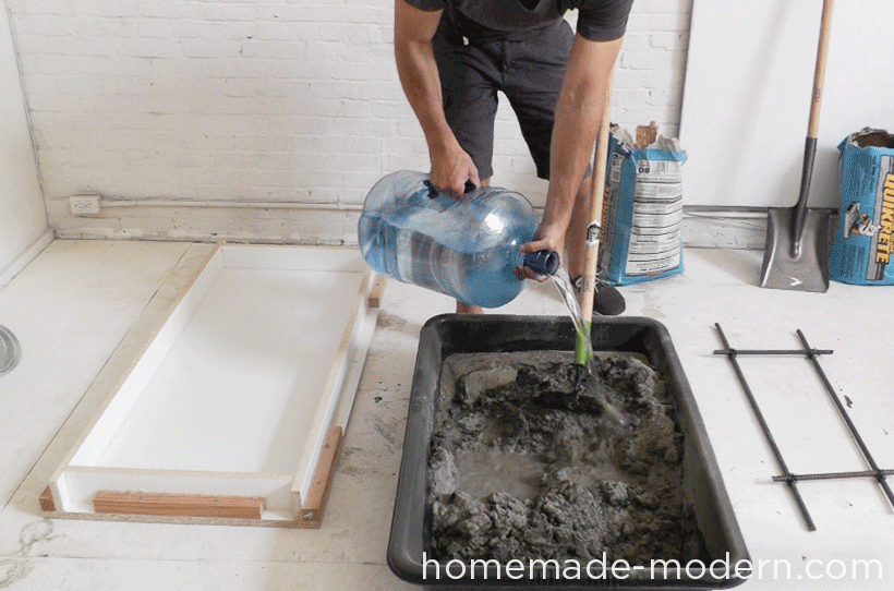 HomeMade Modern DIY EP40 Concrete + Iron Bar Table Step 6