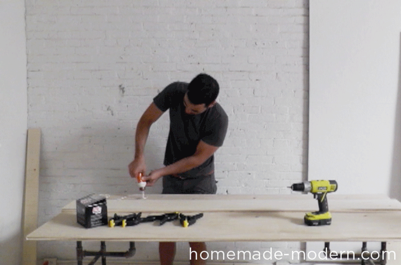 HomeMade Modern DIY EP41 The Easy DIY Table Step 3